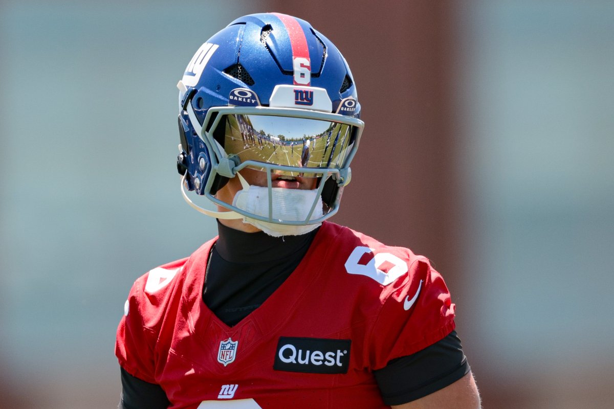 AlexWilsonESM's tweet photo. The Daniel Jones/Jaxson Dart rookie comparison is pretty interesting.

Jones rookie year:

3,027 passing yards
24 TD
12 INT
87.7 rating
279 rushing yards
2 rushing TD
18 fumbles

Dart rookie year:

2,272 passing yards
15 TD
5 INT
91.7 rating
487 rushing yards
9 rushing TD
5 fumbles

Jones had the better rookie passing numbers.

But Dart was cleaner with the ball, way more dangerous as a designed run threat, and gave us 24 total TDs in 12 starts.

Now compare Dart to the BEST Giants version of Jones in 2022:

Jones: 3,205 yards, 15 TD, 5 INT, 708 rushing yards, 7 rushing TD
Dart: 2,272 yards, 15 TD, 5 INT, 487 rushing yards, 9 rushing TD

Dart matched the passing TD/INT profile as a rookie and had more rushing TDs in four fewer starts.

The next step is obvious.

Become a real pocket passer first, use the legs when needed, stop taking stupid hits.

If that happens, his ceiling is higher than Jones’ ever was (already is lol).