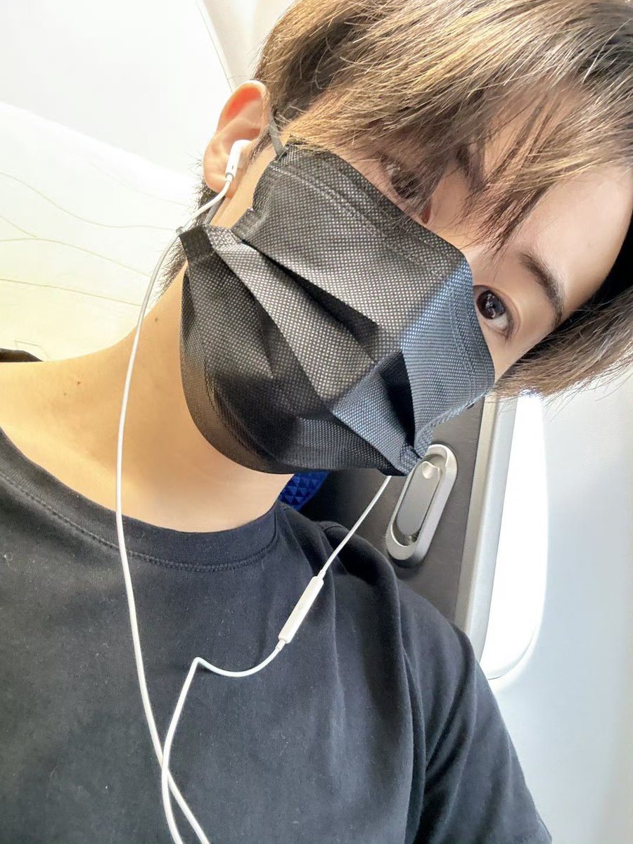 mybelovesun's tweet photo. 250620 #MARK #마크 weibo update

See you soon https://t.co/0XWeWk2xbZ