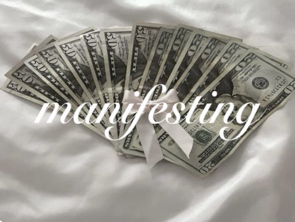 AspiringGyal's tweet photo. Pretty girls manifest pretty money 💖💸 https://t.co/SlqjihZfpf