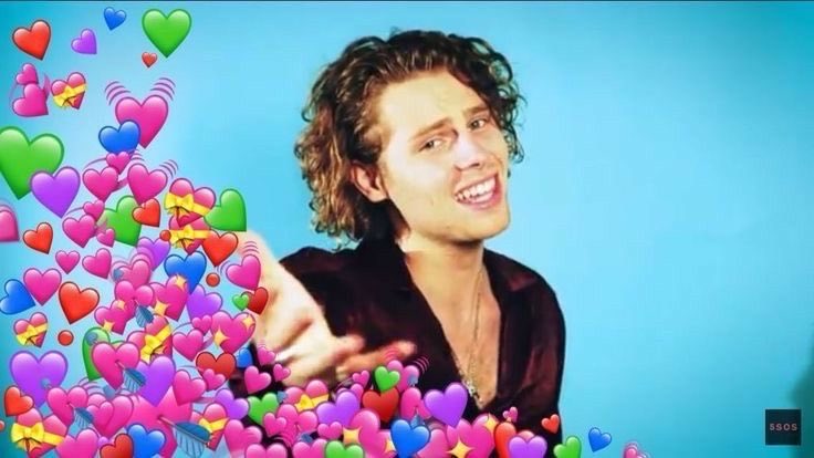colorthecosmos's tweet photo. i just wanted to say i love my little 5sos family ⭐️i wish we could all hang out because talking everyday just isn’t enough @afterglowabby_ @kcoverture @luciaigreen @xchloelknightx @mirrorballirwin @takemymess @oscokj https://t.co/zsoBcPlUeQ