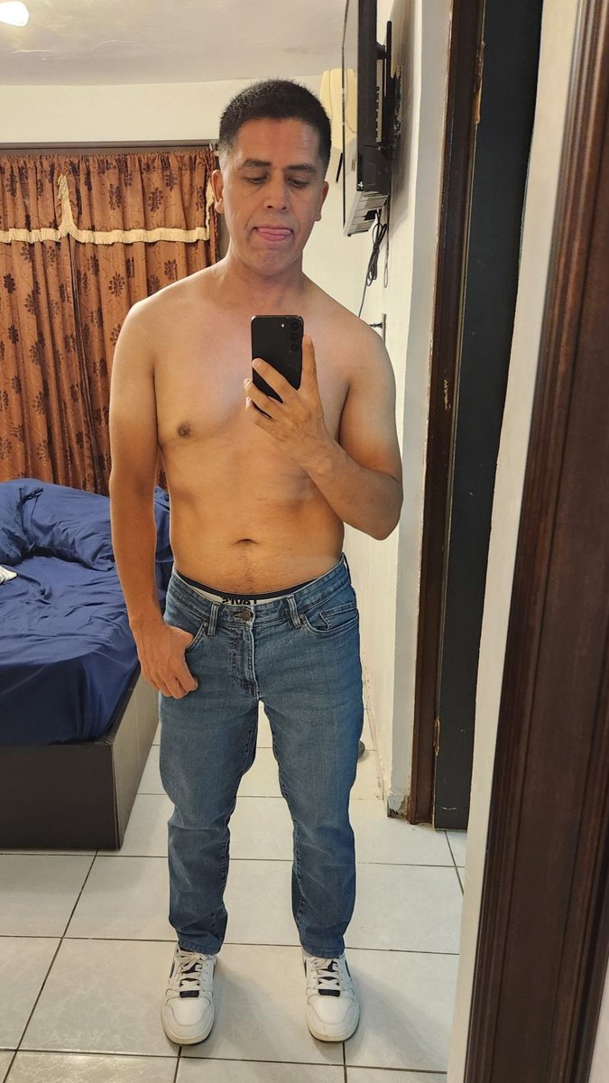 El_inge_Esteban's tweet photo. Solo quiero el abdomen plano 🥹🥲
#Noterindas 🙌💪
#proteina 😋
#gym
#disciplina 
#comerSano https://t.co/lZ2nJ9cdsu