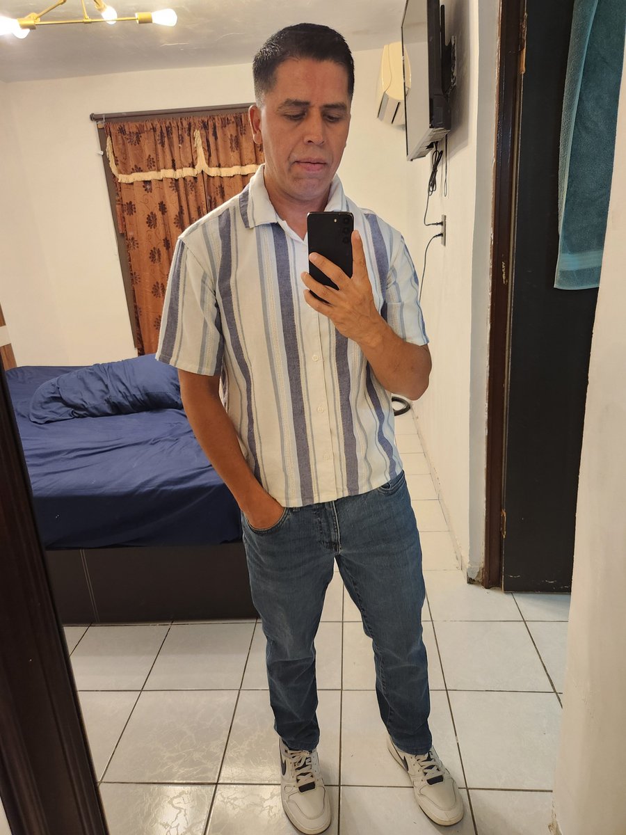 El_inge_Esteban's tweet photo. Solo quiero el abdomen plano 🥹🥲
#Noterindas 🙌💪
#proteina 😋
#gym
#disciplina 
#comerSano https://t.co/lZ2nJ9cdsu