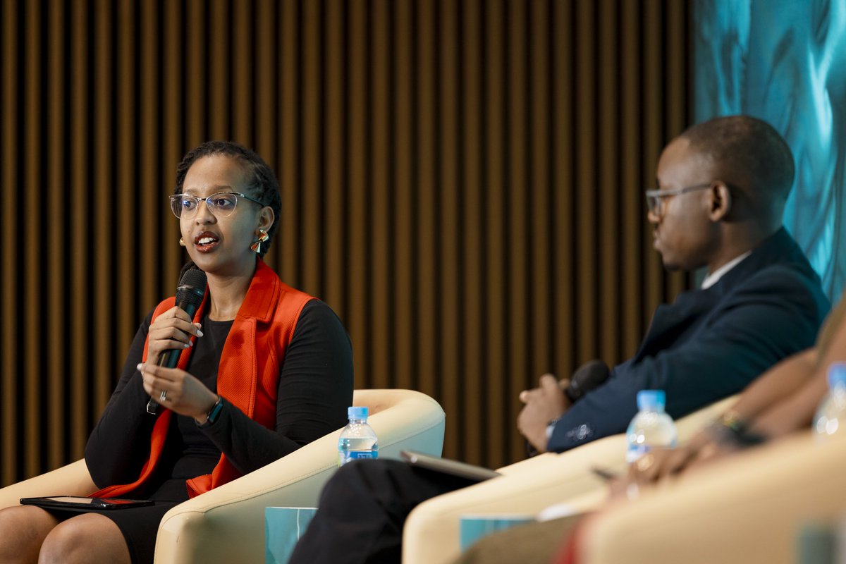 umubyeyi_rw's tweet photo. A high-level panel convened today under the Mama Guide Panel Discussion, themed “Solving Africa’s Health Literacy Crisis.” 

The discussion brought together experts to explore cross-sector solutions to improving access to health information and strengthening informed decision-making across communities.

The panel featured Dr. Polyphile Ntihinyuzwa (Gynecology & Obstetrics), Mme Penny Burabyo (Business & Economic Development), and Carole Karema (Workplace & Leadership), and was moderated by @AliceHigiro