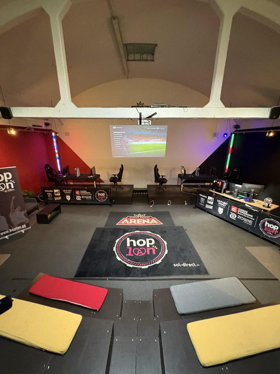 AlsaceArena's tweet photo. Prêts à accueillir la finale du Qualifer FC26 @HopLanSXB, by Caisse D’Épargne Grand Est Europe !

Cast live by @Saban_eNonda 🎙️

On a hâte de vous retrouver demain !🤩

Les matchs commencent aux alentours de 14H ! L’entrée spectateur est gratuite ! 🎟️ https://t.co/61MssXFzCV