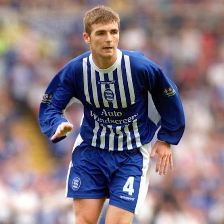 alfalonso's tweet photo. The last Blues player to score in the 20th Century ... and the first Blues player to score in the 21st Century!!

Happy half-century to @yozzer10 

I can't say I remember him wearing number 4 though. 🤔

#BCFC https://t.co/xXPjlZzCEM