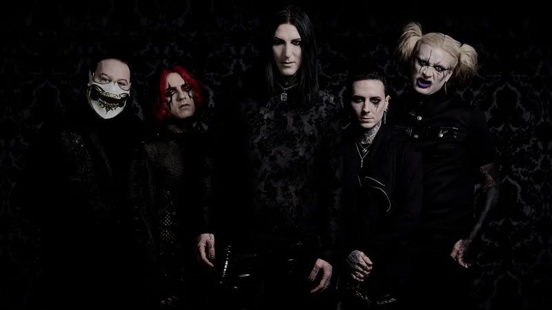 xheadachexx's tweet photo. vampire miw you are everything to me https://t.co/p6yIEKfAcq