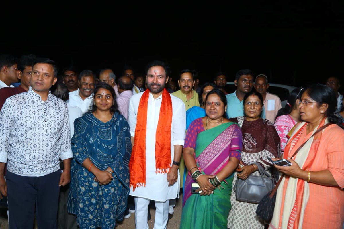 kishanreddybjp's tweet photo. Reviewed the arrangements this evening for the 24-Hour Countdown Event to International Day of Yoga 2026 at Parade Grounds, Secunderabad.

Looking forward to seeing you all at Parade Grounds, Secunderabad, as we come together to embrace the spirit of yoga and take a collective step towards a healthier India.

#IDY2026