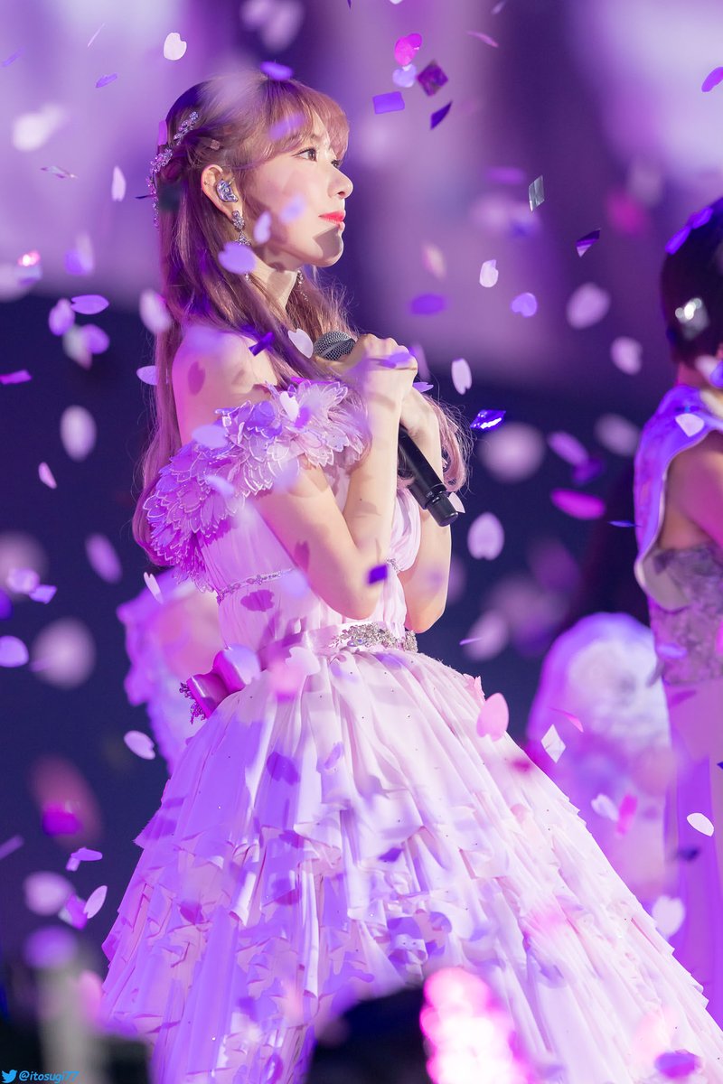 sakuraccess's tweet photo. Five years ago on June 19th, Sakura Miyawaki held her HKT48 graduation concert titled ~Bouquet~ https://t.co/gvNrxP3iV4