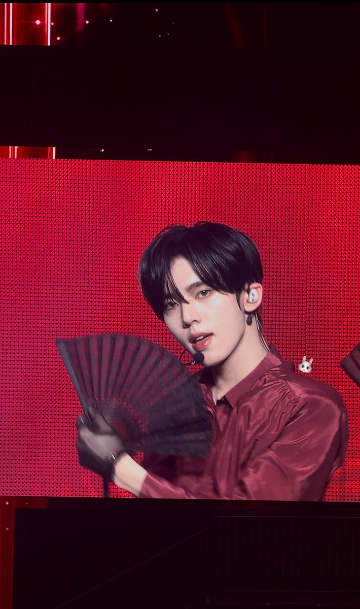 uzzaz0's tweet photo. 신인아이돌앤더블이조타..🫰🏻 https://t.co/VDZoR9FXYJ