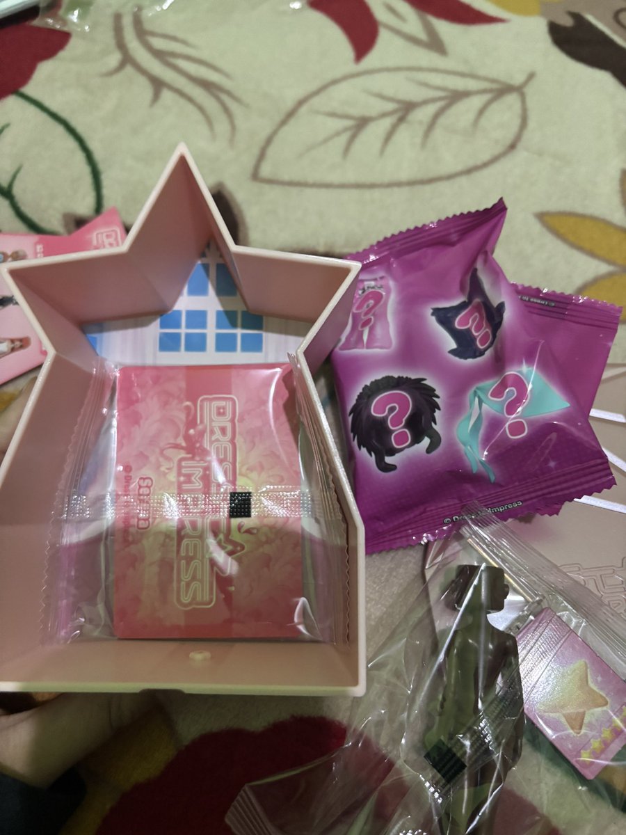 wunderschons787's tweet photo. “Pull once” btw…

I might won’t spend this stuff again since it’s expensive https://t.co/lfWSgazFsg