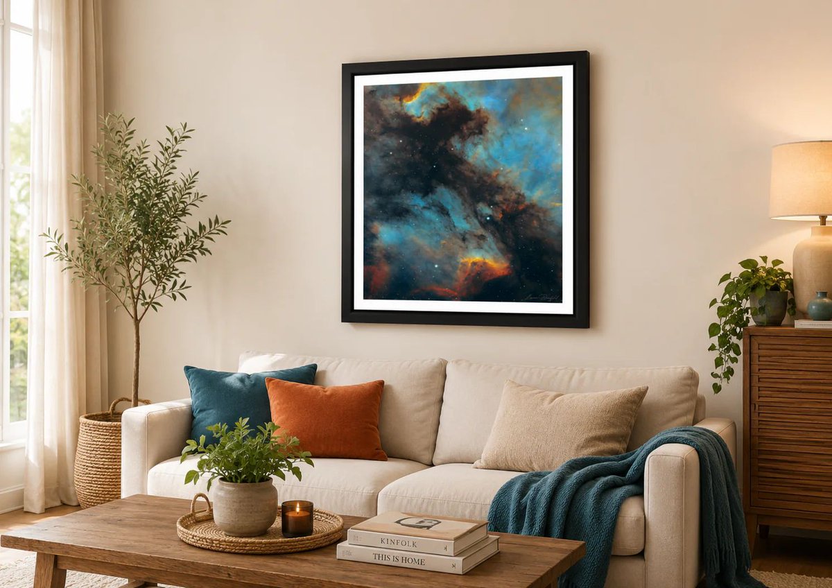 astropratique's tweet photo. Après 2 ans à cogiter le projet, ça y est... 

Je transforme mes photos en tableaux que vous pouvez accrocher chez vous !

Pour afficher un bout d'Univers dans votre salon, c'est par ici : 
https://t.co/jLpK00Ze1j https://t.co/J6C11WdLN6