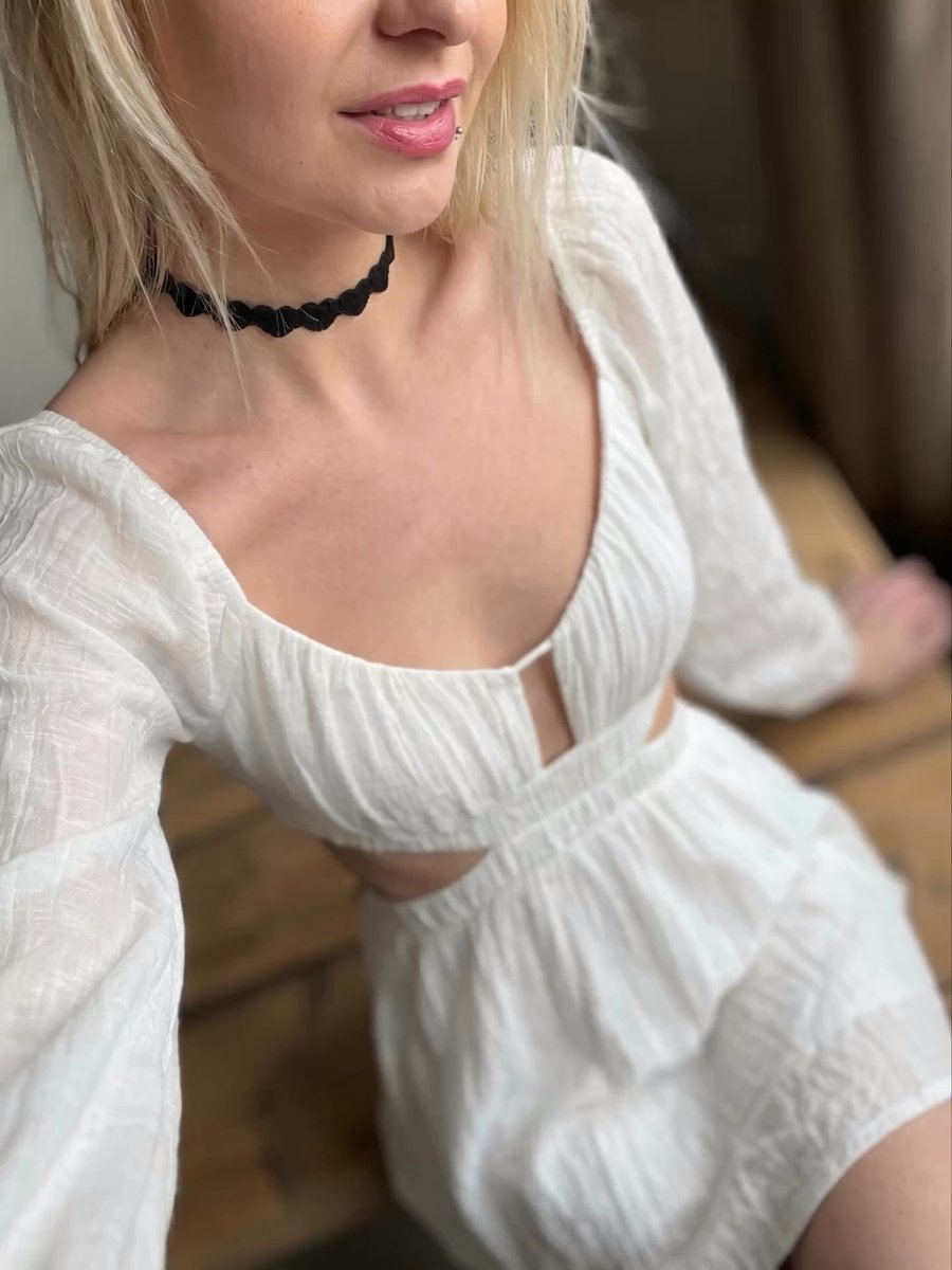 Lana tweet media