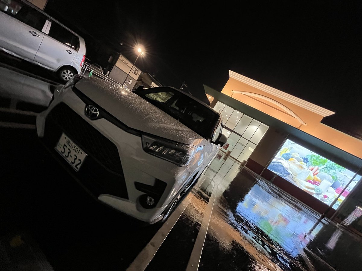 ectb8's tweet photo. あいにくの雨だけど今日で納車から一年
これからもいろんなところ連れてってもらおう https://t.co/jjokEa59zt