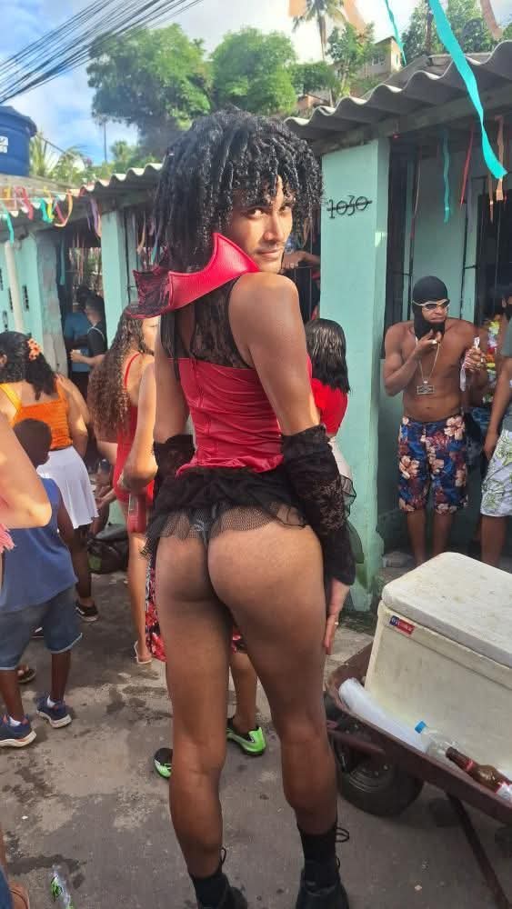 AiresAlejandro's tweet photo. Carnaval foi massa😏🤤 https://t.co/rB7XnRBBPp