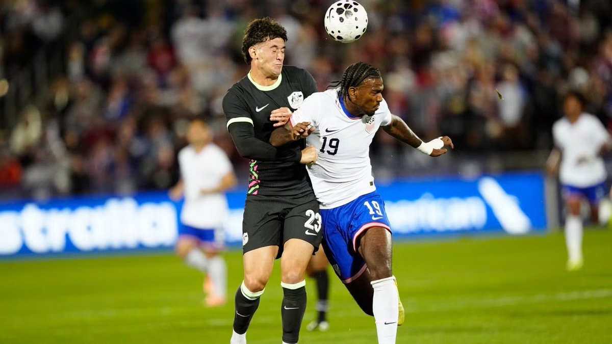 predofficial's tweet photo. USA Vs Paraguay ended in 4-1
Australia vs Turkey ended in 2-0

Both teams are flying into tonight's game.
Who wins?

USA at 60.6¢ | Australia at 18.3¢

Trade the Game on PRED 👇 https://t.co/jXDR4vH2K1