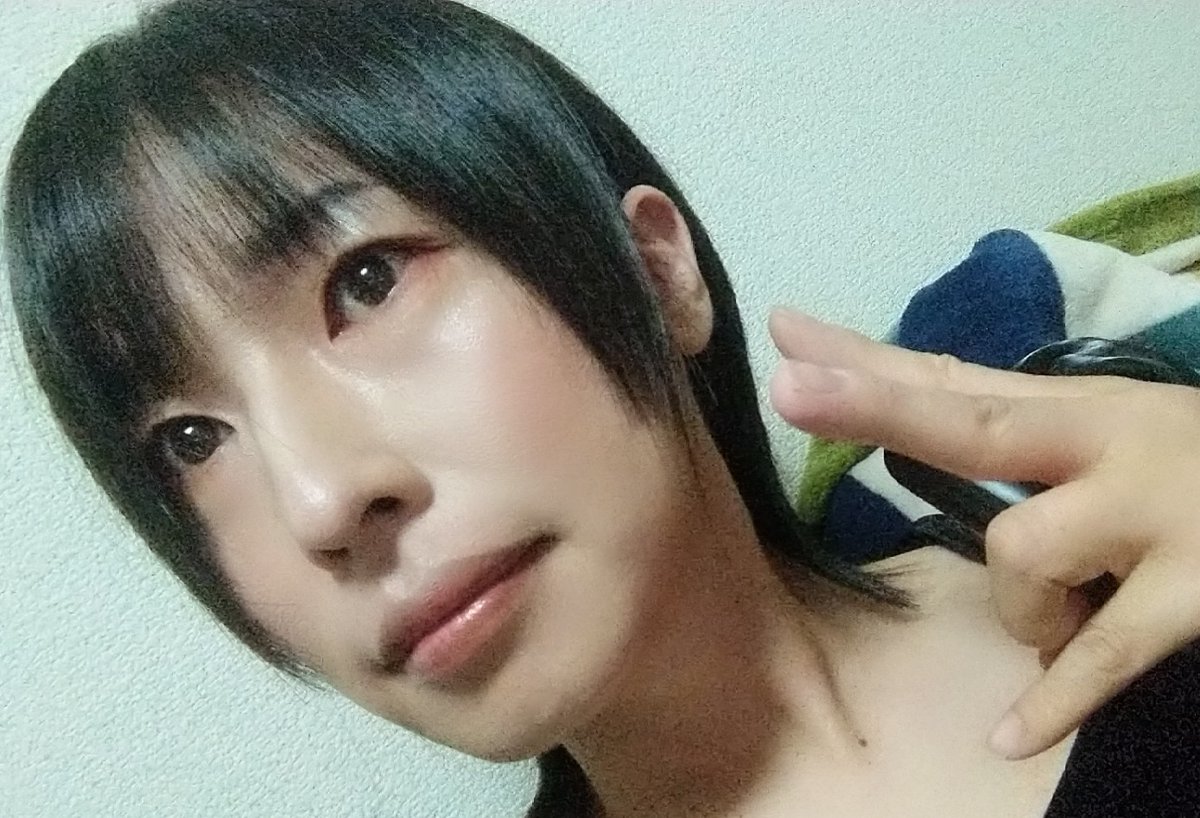 菊リップまい tweet media