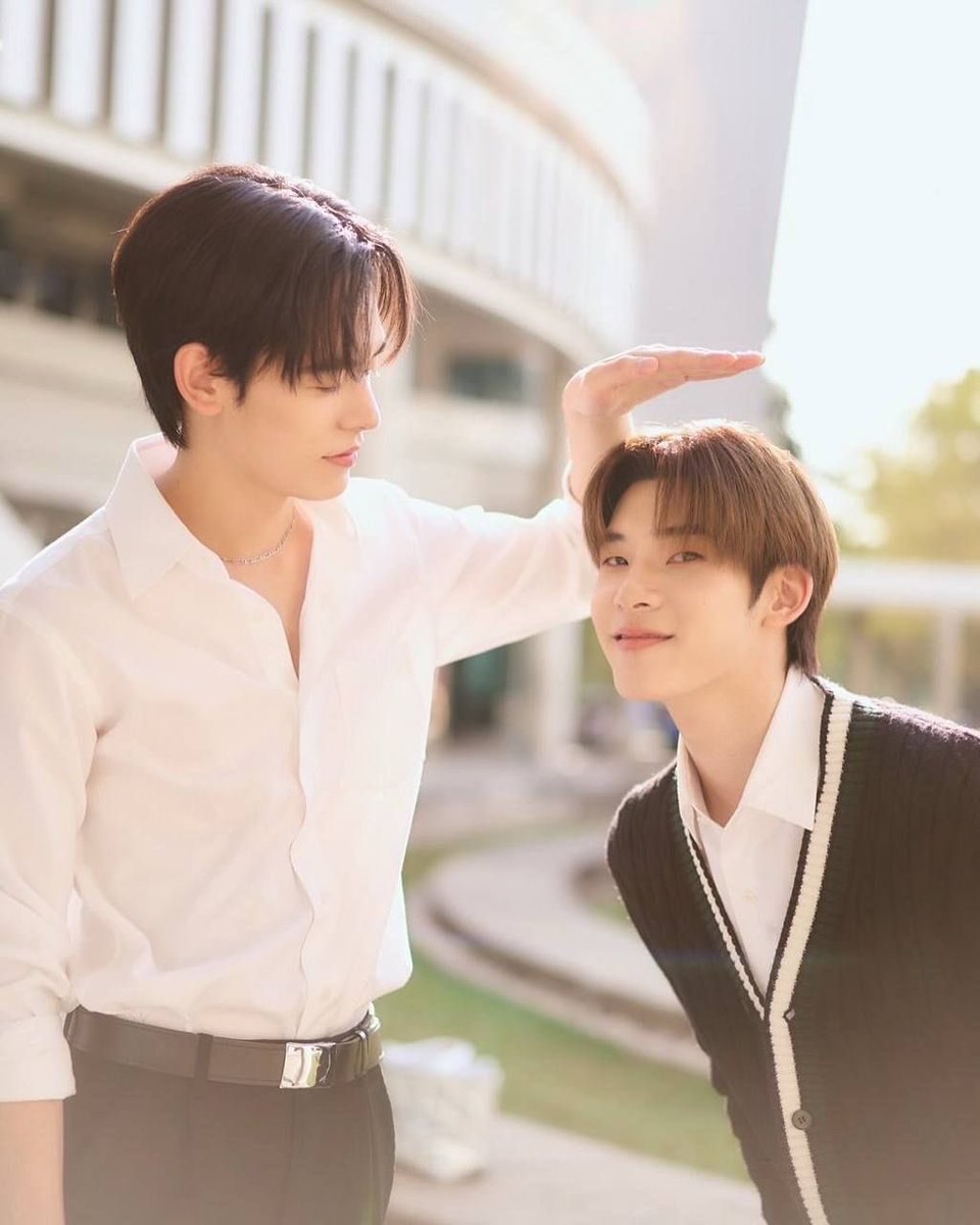audiadorer's tweet photo. พันลี้กับใกล้ใจ ปี 1
ด้วงกับฉิน นี่ก็ปี 1
จ๋ายกับปิ๊ก (ออน) ปีไหน https://t.co/NxyKWlvKWq