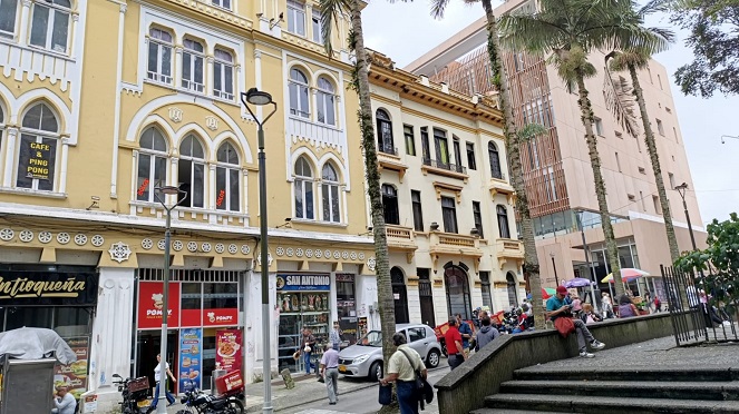 delarealidadmc's tweet photo. Paseo de La Estrella tendrá nueva etapa de pavimentación https://t.co/TRAdH8fWb9

Centro Histórico de Manizales enfrenta sus retos ambientales https://t.co/1jwRfC9Red

Agenda cultural y deportiva para este fin de semana en Manizales https://t.co/WzYpmlGpSv

@CiudadManizales https://t.co/L4F6tEZ5xM