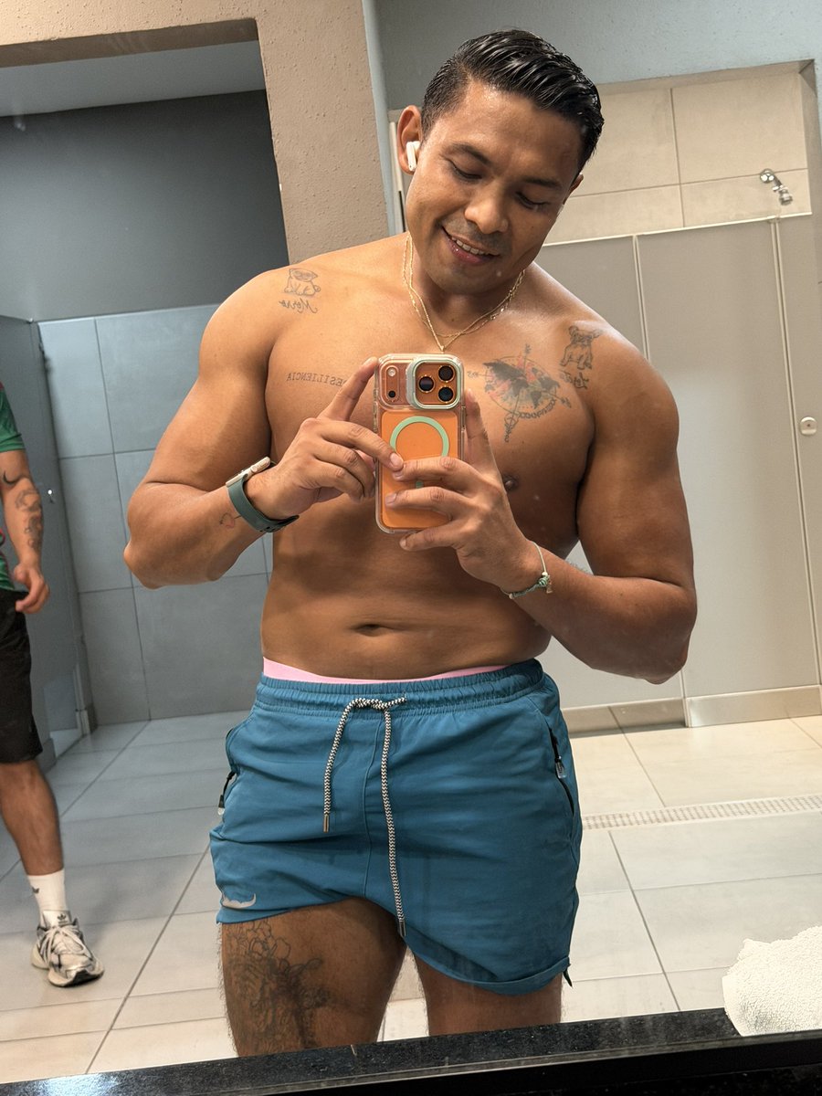 Angelo tweet media