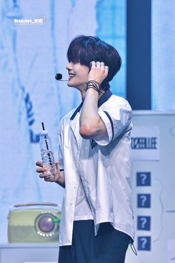 _rVinbow's tweet photo. 너무 에뻤다 규빈이ㅏㅠㅠㅠㅠㅠ https://t.co/suqKazvEE2