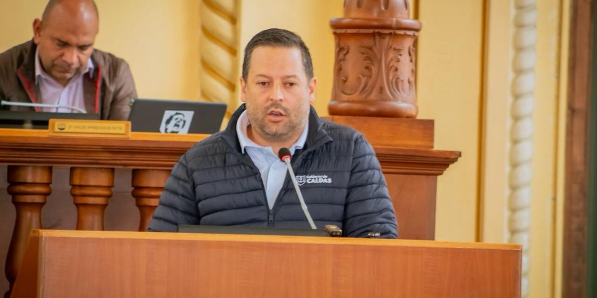 delarealidadmc's tweet photo. Gobernación de Caldas lidera la seguridad para la jornada electoral https://t.co/Mm4J7pEDEn

Caldas entregó la quinta planta potabilizadora de este año https://t.co/qUnaWOXNYo

Asamblea de Caldas destacó gestión de la Secretaría del Deporte https://t.co/ugMe6koz4x

@GoberCaldas https://t.co/XY3sR6mENg