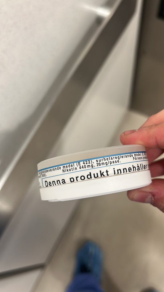 kadowlicious's tweet photo. I got a 20mg European zyn on accident and it sent me to the 14th dimension https://t.co/kd6FKfFpsK