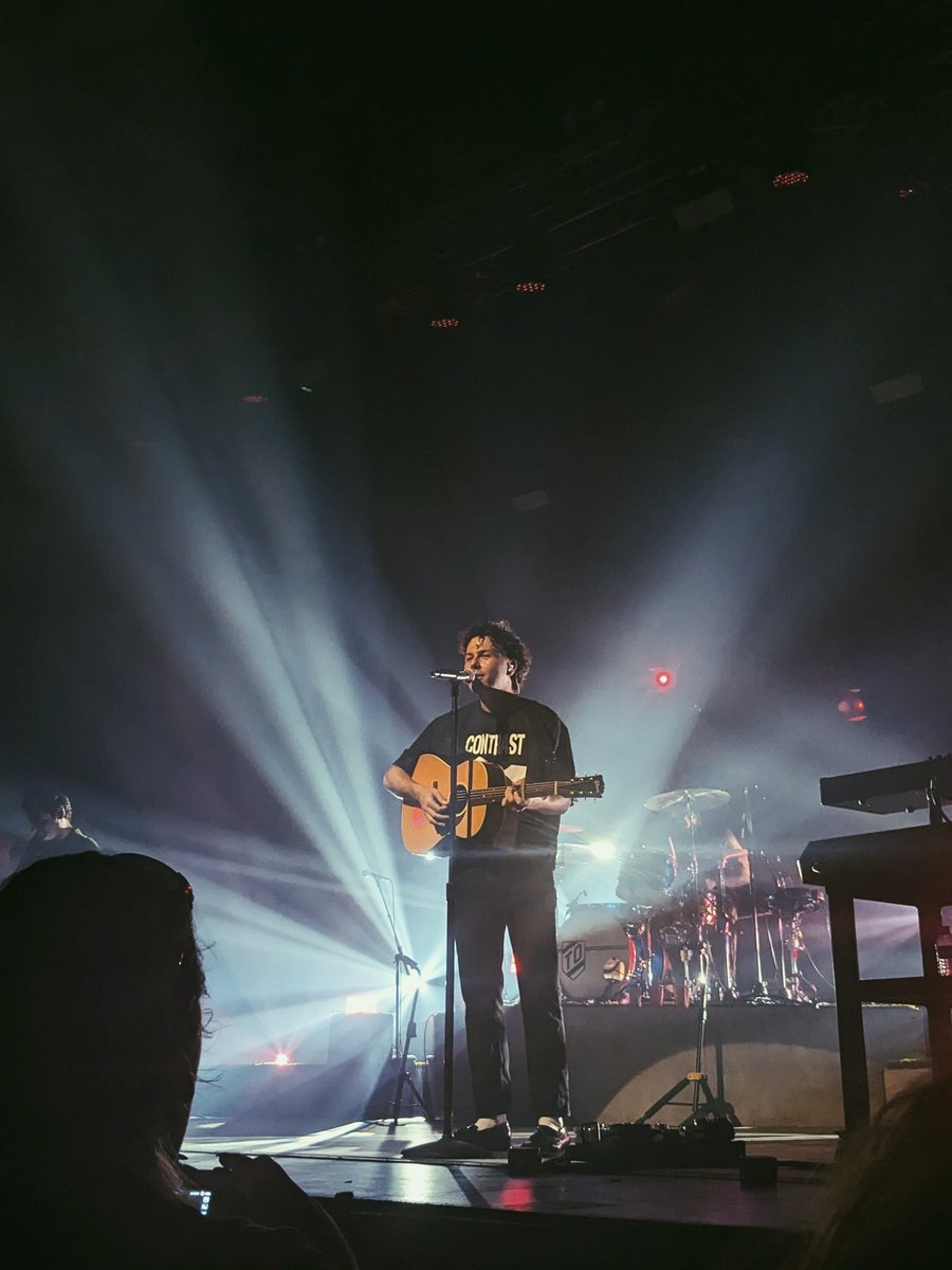 amylarabie's tweet photo. Friends who go to Arkells shows together, stay together! Our 3rd time seeing them together was an absolute blast. SUCH an amazing time! Thanks for an incredible show guys 💜
@arkellsmusic https://t.co/D6Uw5SP4Bm