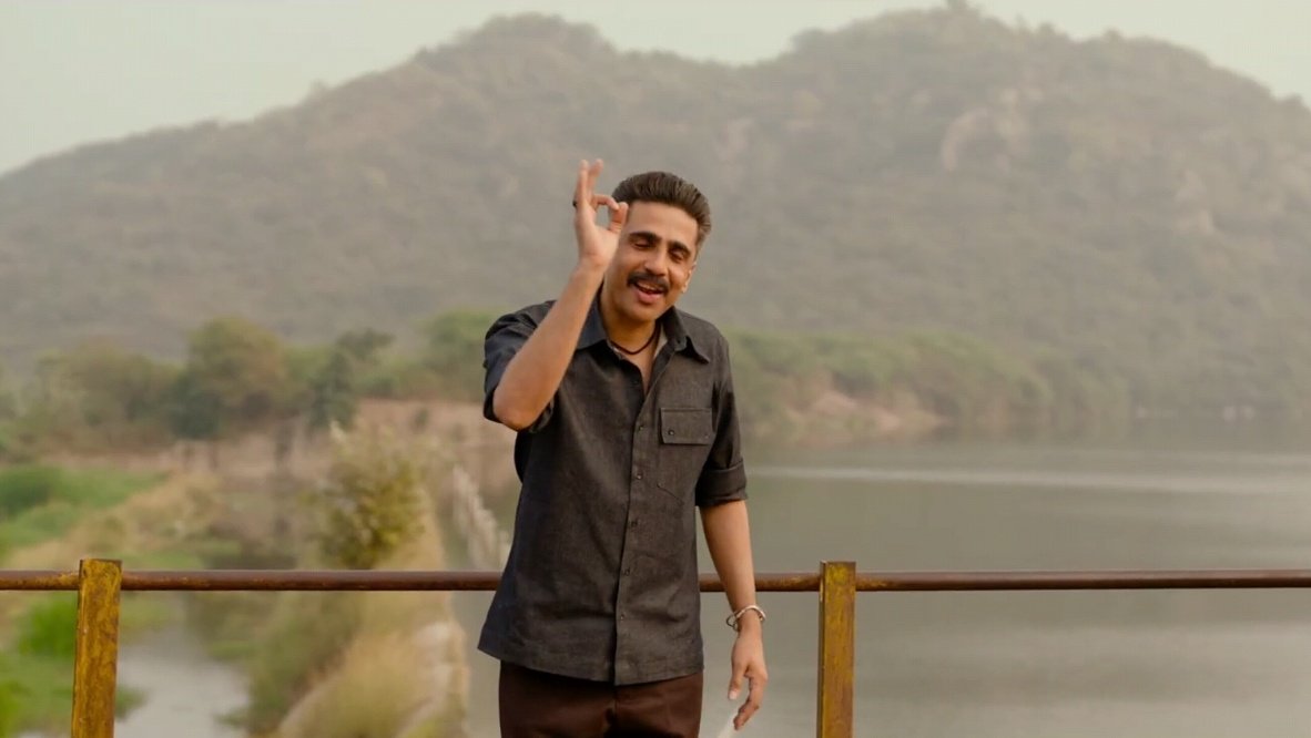 newottupdates's tweet photo. Whataaa Screen Presence @Samanthaprabhu2 garu🔥 

#MaaIntiBangaaram
#BlockbusterMIB https://t.co/cmU7z5Ea1k