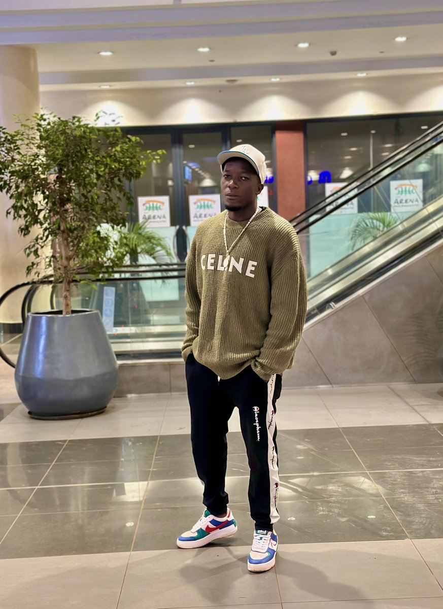 NickoKabonge's tweet photo. Another year added. Thanks be to God🙏🏿
Praying for God's Protection and luck in my actions and steps ahead.
New age New blessings🎂🥂🎉 https://t.co/7EvpV2x8oS