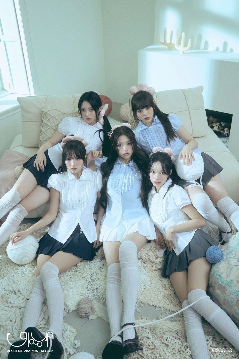 pannchoa's tweet photo. Rising girl group Rescene announces remake of KARA's Pretty Girl
https://t.co/Bd0r57sLh5 https://t.co/IQWLYhidcl