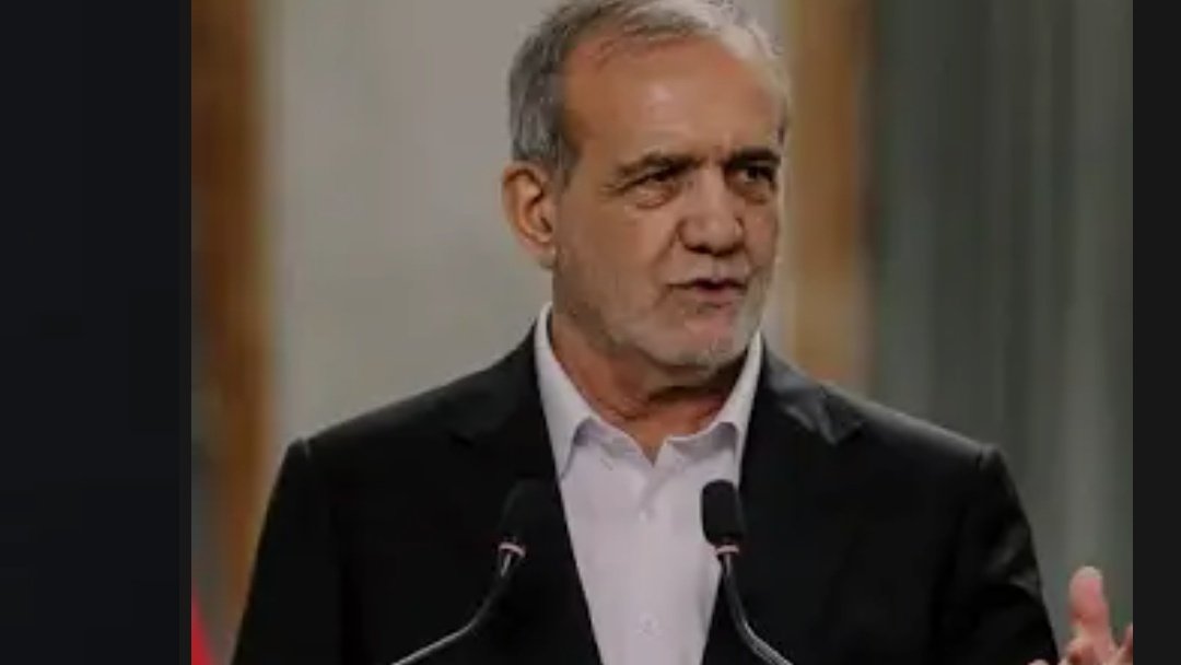 mojtaba_____'s tweet photo. از لحظه ای که مشخص شده پزشکیان شخصأ مسئولیت و عواقب این تفاهم نامه رو پذیرفته

درتمام فضای مجازی مورد تقدیر اکثریت جامعه قرار گرفته

همه از جسارت و ازخودگذشتگی ایشون شگفت زده شدن. https://t.co/8VIjFromJB