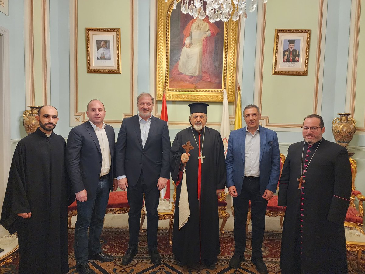 brahimzeidan's tweet photo. تشرفت بزيارة غبطة البطريرك مار اغناطيوس يوسف الثالث يونان، بطريرك السريان الكاثوليك الأنطاكي، في مقرّ الكرسي البطريركي في بيروت. وخلال اللقاء، أطلعت غبطته على أبرز الأعمال والمشاريع التي يعمل عليها المجلس البلدي لخدمة المدينة وأهلها، والتحديات التي تتم متابعتها لمعالجتها. كما تباحثنا في المشروع الحيوي الرائد الذي أشرف عليه غبطته، والمتمثل بإعادة ترميم وتشييد كاتدرائية مار جرجس التاريخية في الباشورة – الخندق الغميق، لما يمثله هذا الصرح من قيمة روحية ووطنية وتراثية للعاصمة بيروت.