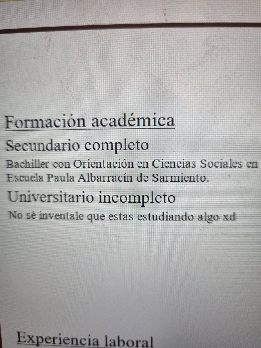 zapagito's tweet photo. Alguien no revisó bien su CV antes de enviarlo. https://t.co/QSnyVrbLEv