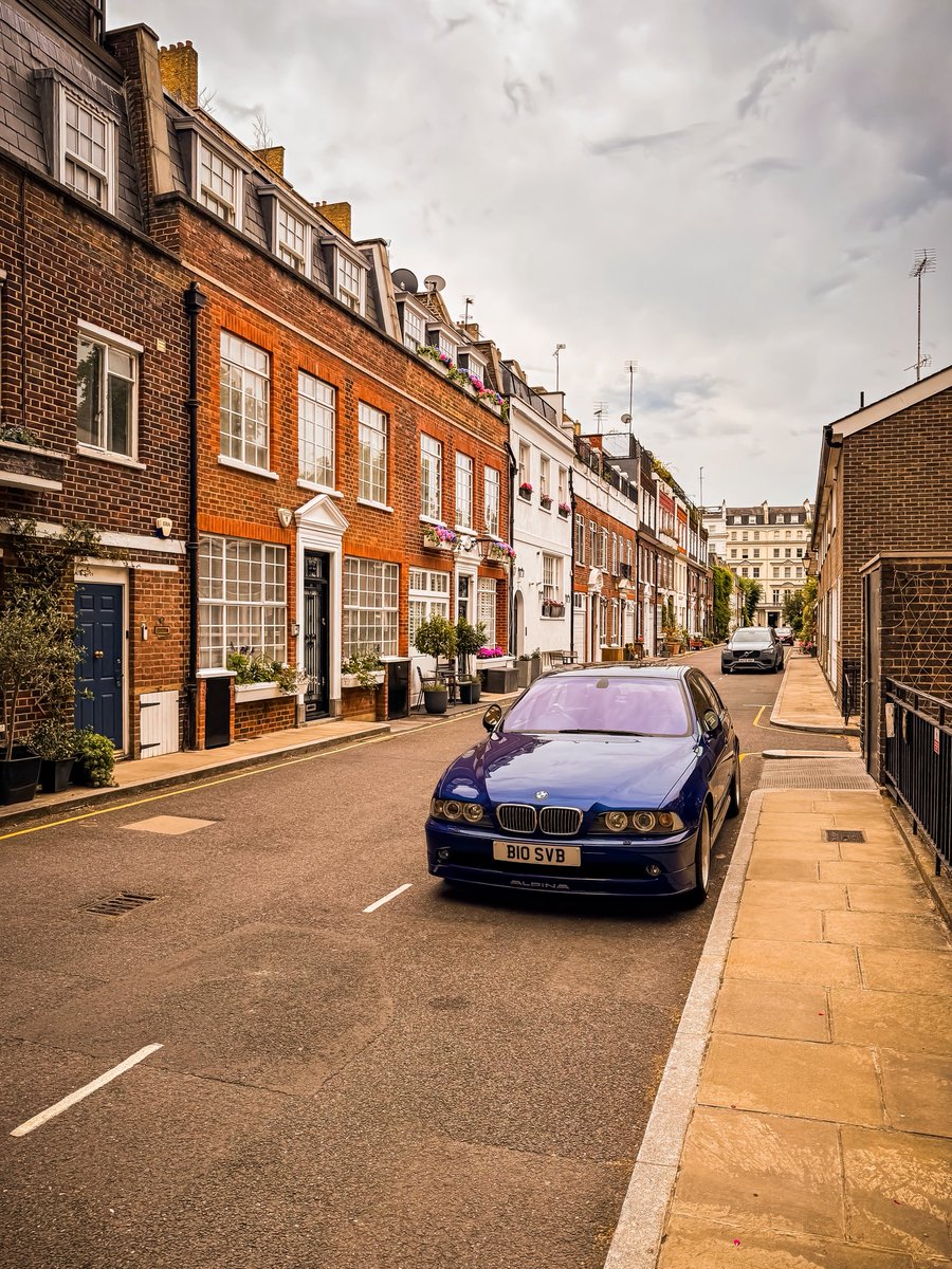 sambncl's tweet photo. Streets of London 🏠

#london #camden #southkensington #kensington #photography https://t.co/6gQ2OUHxTz