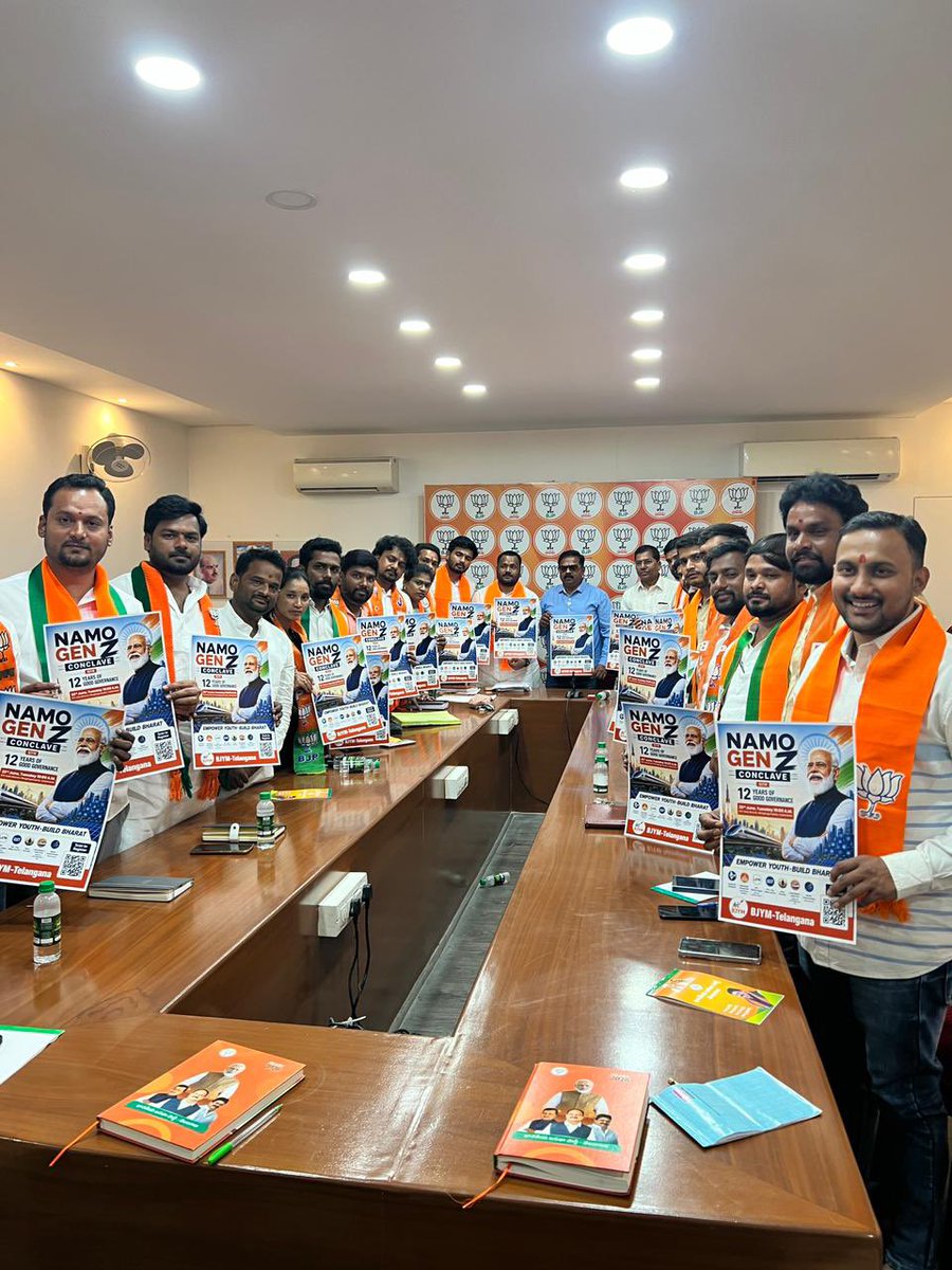 DrNGouthamRao's tweet photo. Attended the BJYM State Office Bearers meeting regarding the preparations for the upcoming Namo Gen Z Conclave.
Held discussions on the arrangements and planning for the programme scheduled on 23rd at RTC Kalyana Mandapam.
#BJYM #NamoGenZ #YouthConnect https://t.co/TLykADQrrl