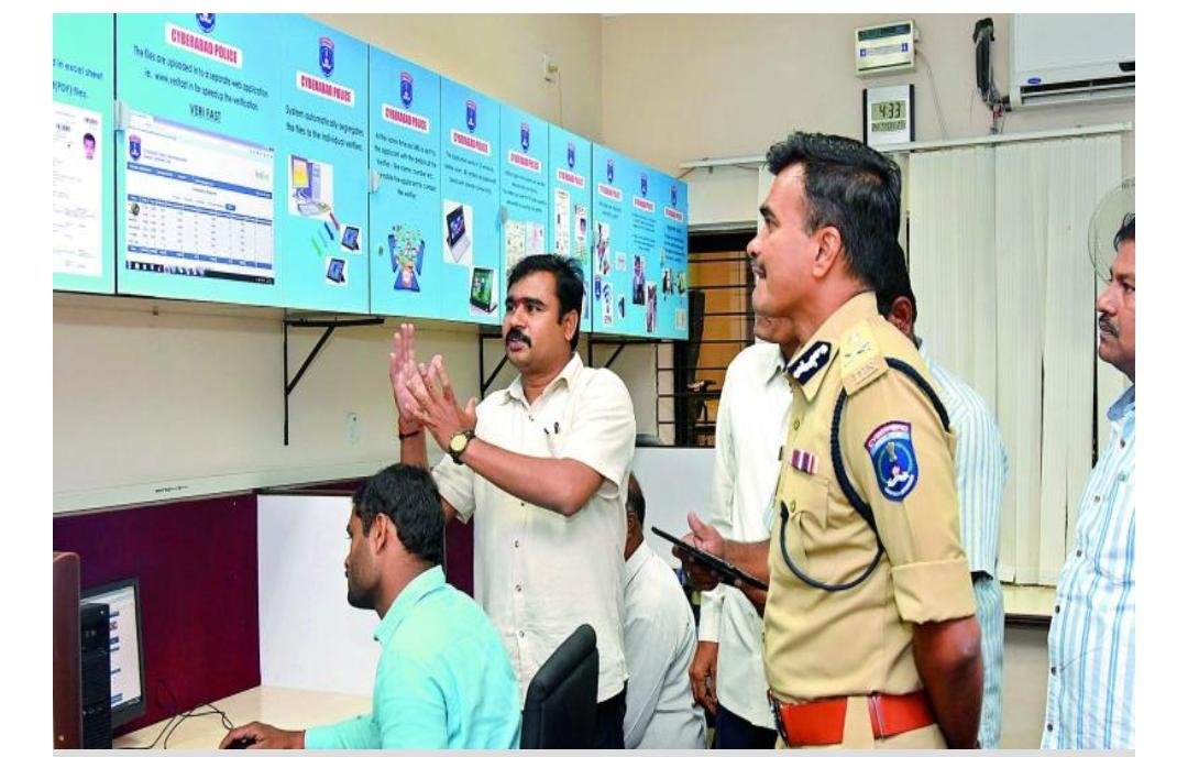 TelanganaCOPs's tweet photo. #PassportSevaDivas2026 సందర్భంగా తెలంగాణ పోలీసులకు ప్రతిష్ఠాత్మక Institutional Performance Award for State Police లభించింది. 2025-26లో 8.67 లక్షలకుపైగా పాస్పోర్ట్ వెరిఫికేషన్లను 7రోజులలోపు సమయంతో పూర్తి చేస్తూ, #VeriFast సాయంతో వేగవంతమైన, ప్రజాకేంద్రీకృత సేవలను అందిస్తున్నాము. https://t.co/U43kMa8rG2
