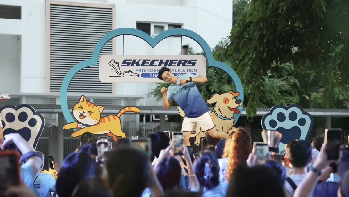 ApoNattawinofc's tweet photo. บรรยากาศงาน Skechers Friendship walk&amp;run 2026 (Thailand) งานเดิน-วิ่งสุดอบอุ่น | 31.05.2026 
>> https://t.co/9uruAOYS22

WALK AND RUN WITH APO 
APO SKECHERS APAC BA

@Nnattawin1 ปีหน้าชวนไปวิ่งอีกนร้าาา 😁
#ApoNattawin #SkechersTH #SkechersFriendshipWalkandRun2026 https://t.co/8m34t5MgPC