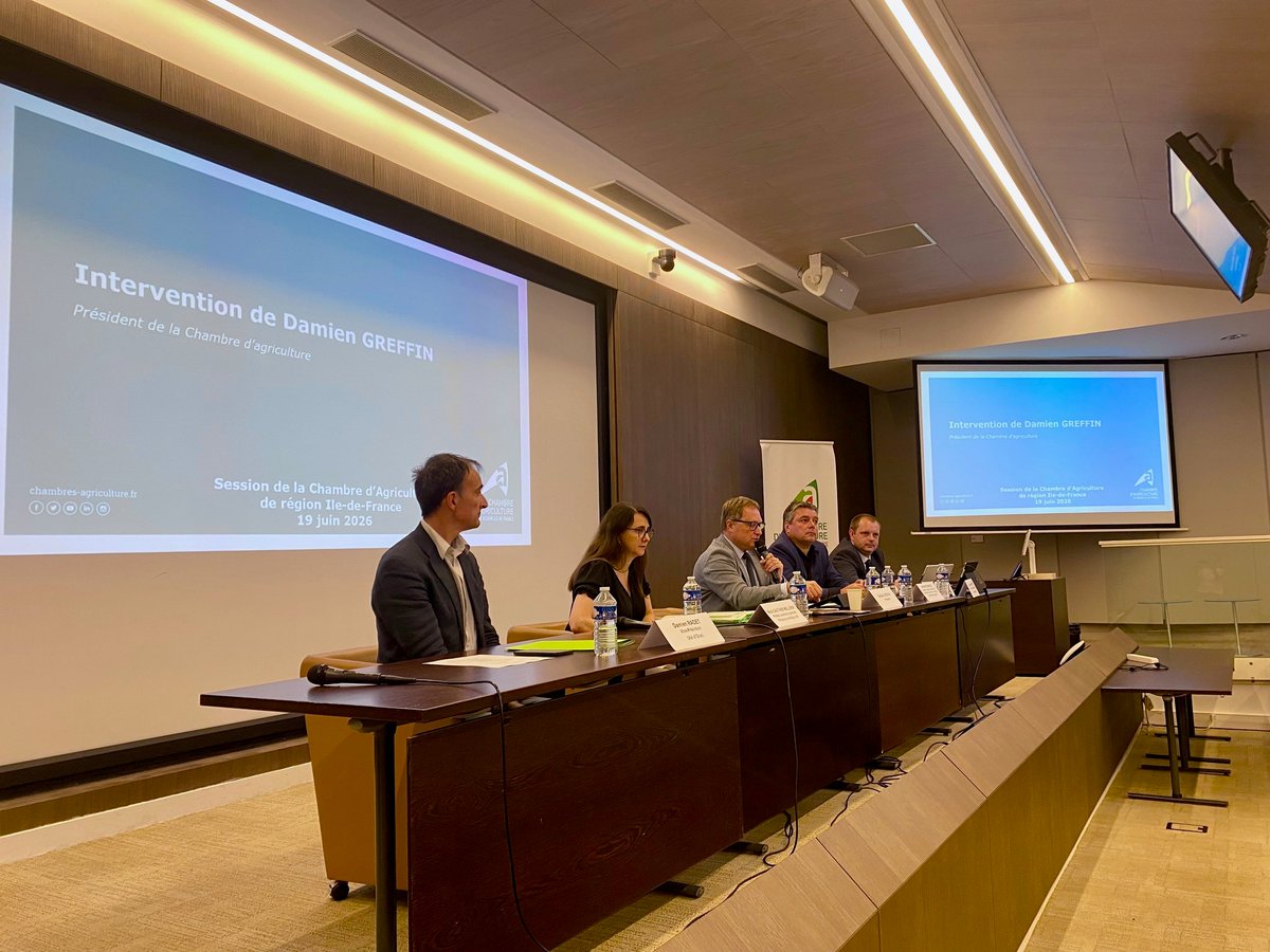 CAIDF's tweet photo. #Session : les membres @CAIDF se sont réunis pour échanger sur l'actualité agricole, le projet immobilier, le SDAGE 2028-2033 et voter le budget rectificatif. 

👉Un collectif d'élus engagés pour accompagner au mieux les agriculteurs franciliens dans ce contexte de défis🌱 https://t.co/ukE6kfSVfk