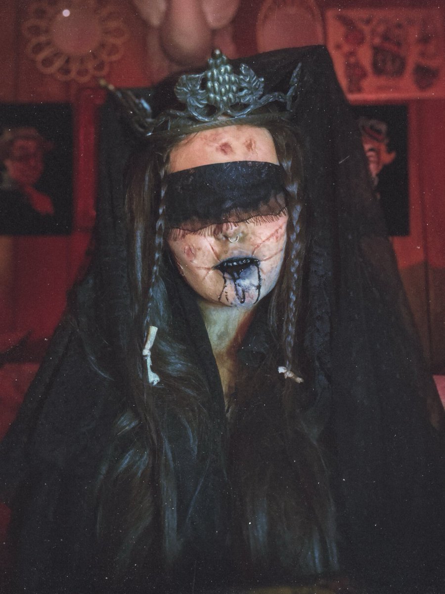 goth brooks ⚰️🫀🗡️ tweet media