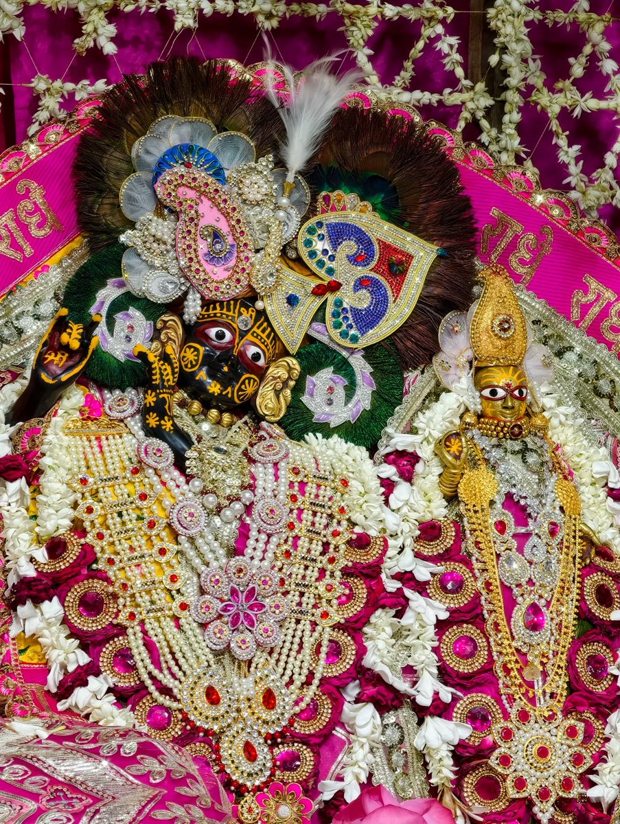 sumitdeora13's tweet photo. राधारानी मंदिर बरसाना से संध्या आरती कालीन दर्शन https://t.co/s80kjcUTb9