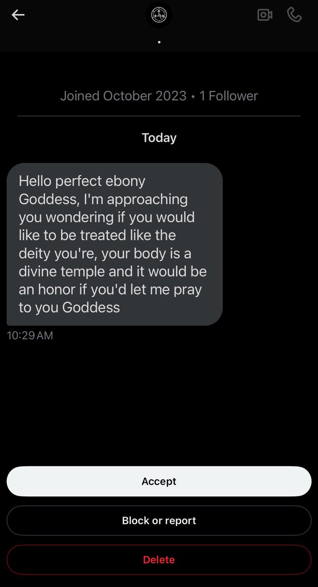 GreedyGyarus's tweet photo. Why TF are you TEXTING US and you’ve sent NOTHING, WTF do you think this is. Ur indulging in the wrong form of sex work  if ur not draining ur pockets from the jump. What happened to tributes, sends, DECORUM. Is it the economy, are times that tough?!🤨 https://t.co/gF6t4Ioows