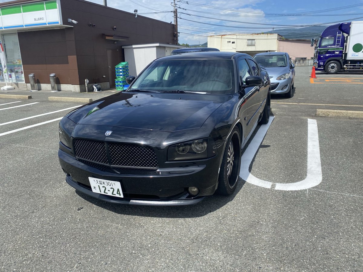 kohe_mo's tweet photo. 急募
ダッジ・チャージャーsxt
60値下げあり早い人値下げします
税金支払い済み
安くアメ車買いたい人
#車売ります
#車売れません
#ダッジチャージャー
#ダッジ
#アメ車
#ダッジチャレンジャー https://t.co/xydyNTHUp9