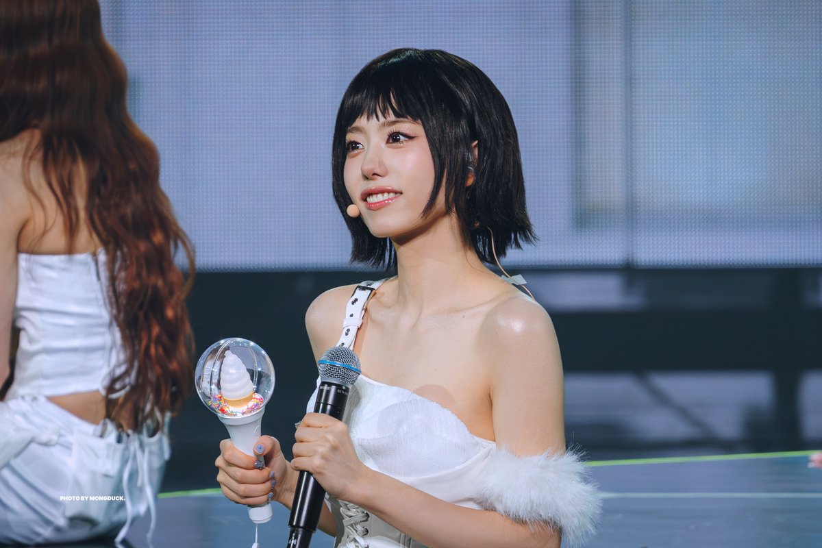 mongduck_zip's tweet photo. 260530 10주년 콘서트
#아이오아이 #IOI 
#김소혜 #소혜 #SOHYE https://t.co/tKMcAG3rXp