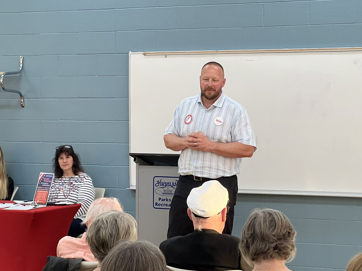 HL_Republicans's tweet photo. So encouraged by our great meeting with the Highland Republicans! Lifting up our delegates and candidates in prayer as they head to the Indiana State Convention. Praying for wisdom, unity, and the right leaders to represent our communities. https://t.co/4dM5itrp2G