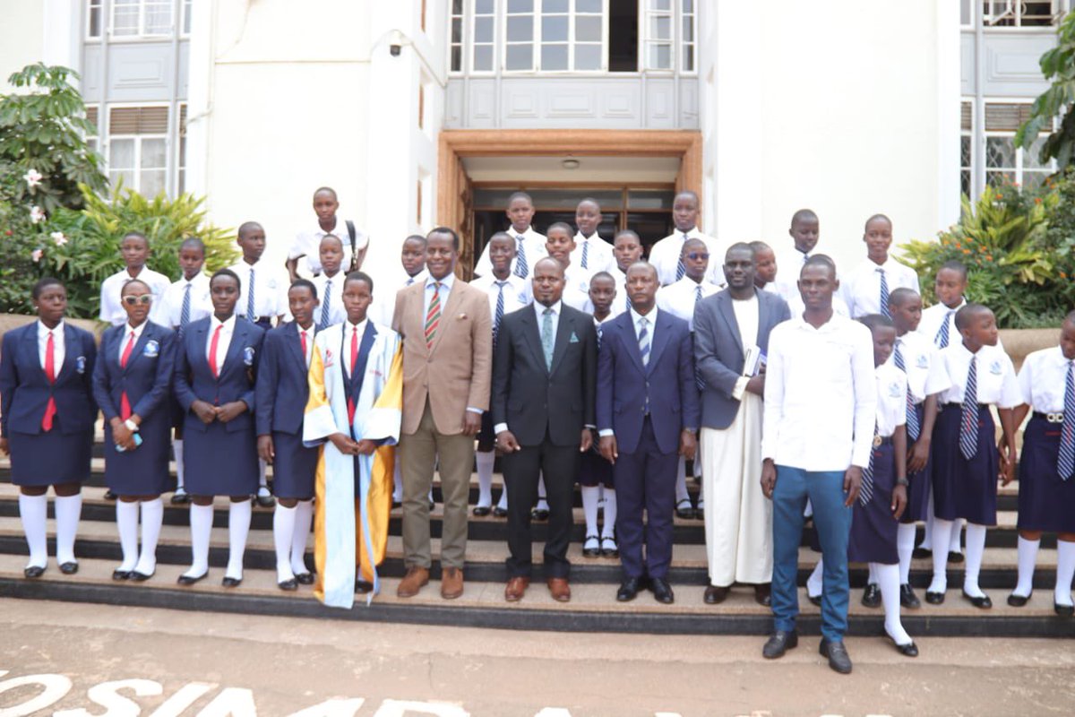 robert_serwanga's tweet photo. Today, we had the honor of hosting Nkobazambogo schools as we witnessed the handover and swearing-in ceremony of the Nkobazambogo Akalibaakendo in Uganda.

We extend our heartfelt gratitude to Ssaabasajja Kabaka of Buganda for his unwavering commitment to nurturing young leaders. We also thank the Katikkiro, represented by Owek. Israel Kitooke, for gracing the occasion and delivering inspiring remarks.

Special appreciation goes to Omulangira Wassajja, the patron of Nkobazambogo, for his steadfast support and dedication to empowering the youth. We are equally grateful to the school administrators who made it possible for the students to attend, and to the dedicated patrons whose guidance and leadership continue to shape these young people into responsible and proud ambassadors of Buganda.

We also commend the schools for contributing Ettu lya Nkobazambogo as a way of supporting activities within the Kingdom and demonstrating their commitment to the growth and preservation of Buganda’s heritage.

May the newly sworn-in leadership serve with integrity, dedication, and love for Buganda.
Cc: @YouthBuganda 

#Nkobazambogo #Akalibaakendo #BugandaKingdom #YouthLeadership #Buganda 

SsaabasajjaKabakaAwangaale