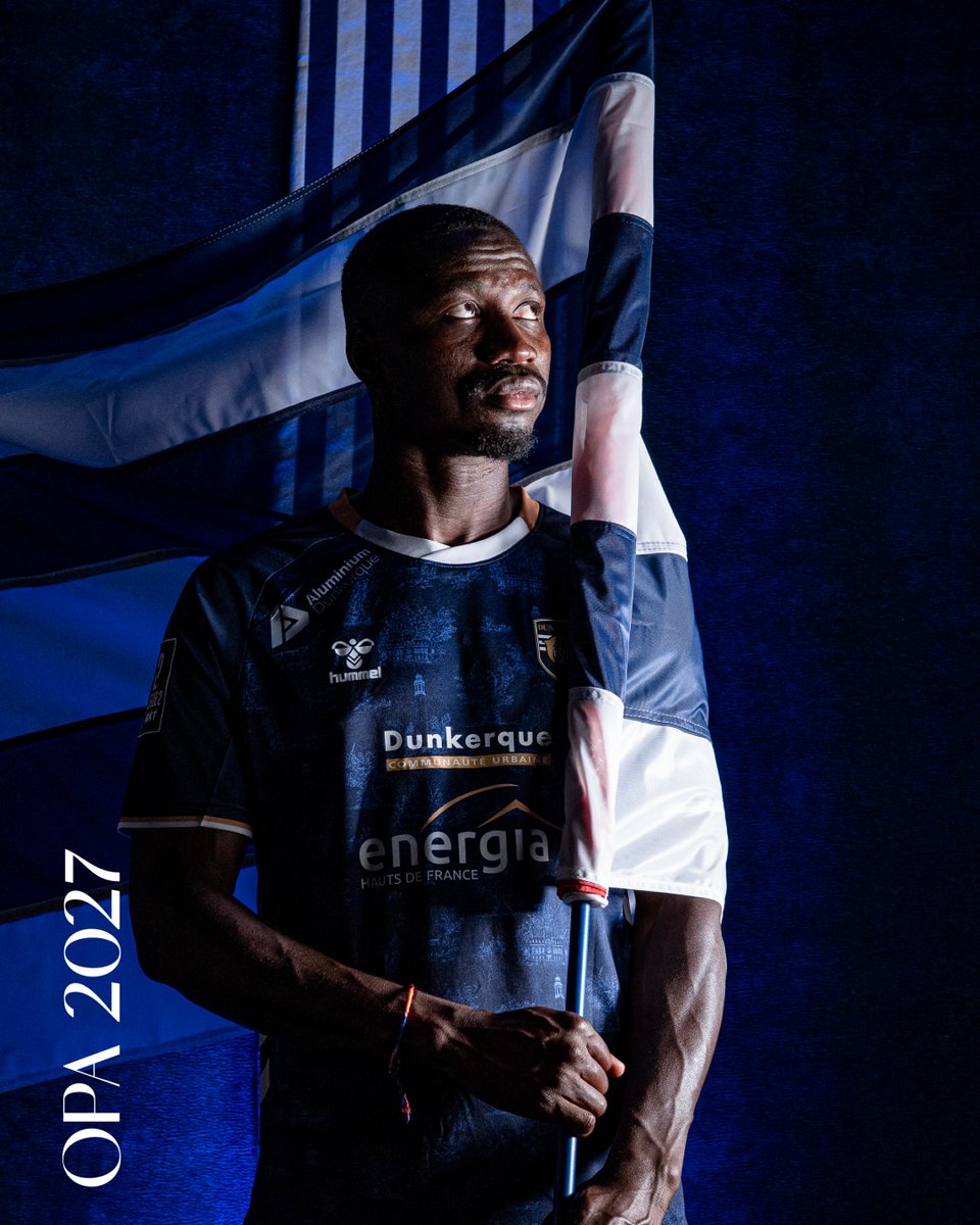 usldunkerque's tweet photo. Notre capitaine continue l’histoire ✍️

Leader du vestiaire et visage fort du groupe maritime, Opa Sangante poursuit son aventure avec l’USL Dunkerque jusqu’en 2027.

Une saison de plus pour guider les « Bleu et Blanc » 🔥

#TeamUSLD https://t.co/5LrDXDWmko