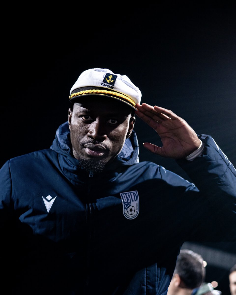 usldunkerque's tweet photo. Notre capitaine continue l’histoire ✍️

Leader du vestiaire et visage fort du groupe maritime, Opa Sangante poursuit son aventure avec l’USL Dunkerque jusqu’en 2027.

Une saison de plus pour guider les « Bleu et Blanc » 🔥

#TeamUSLD https://t.co/5LrDXDWmko