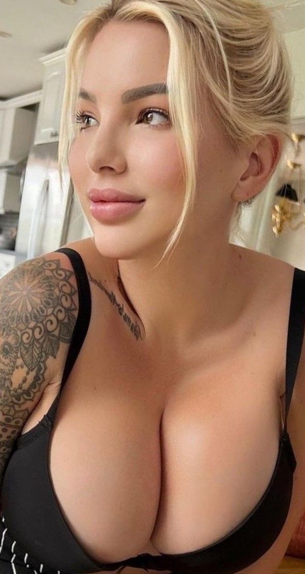Jessica Weaver Fan’s page tweet media
