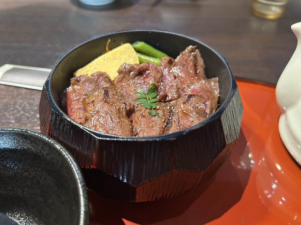 Y__sandao's tweet photo. 夜ご飯の近江牛のひつまぶし https://t.co/HndJtNNZjz