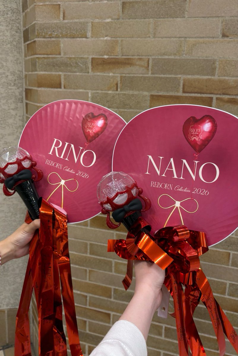 iichi_nano's tweet photo. 2周年おめでとう🎀❤️❤️
これからもわたしたちREBORNとずっと一緒!!
2ndツアーも楽しみ🎶

 #ISSUE
 #りぼこれ
 #4heart重なるISSUE2周年 https://t.co/n8UqE0VRtR